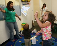 Miss Blanca teaches about insects in Spanish class